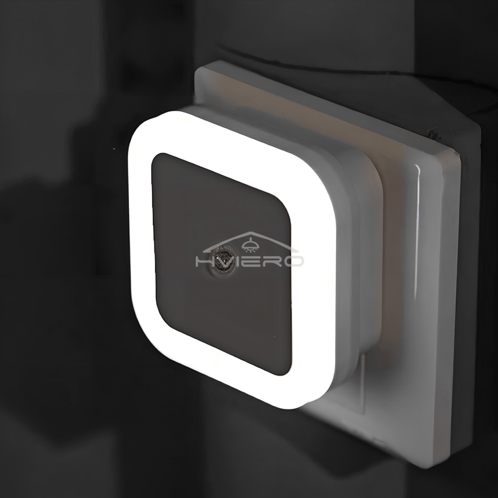 ワイヤレスセンサーLEDナイトライト EUプラグ ミニスクエ - Smart Baby Night Light のレビューと価格
